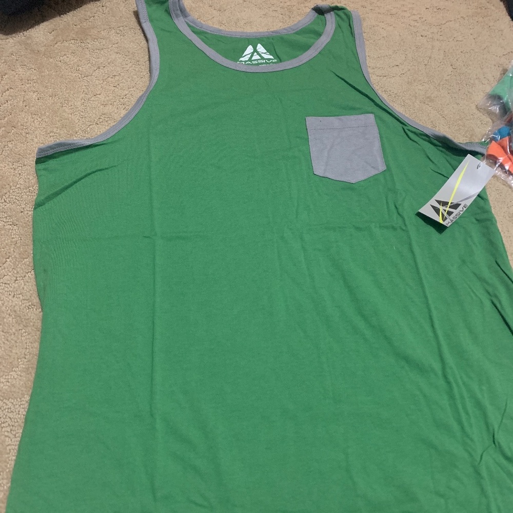 Never worn Massive Men’s XL Tank Top